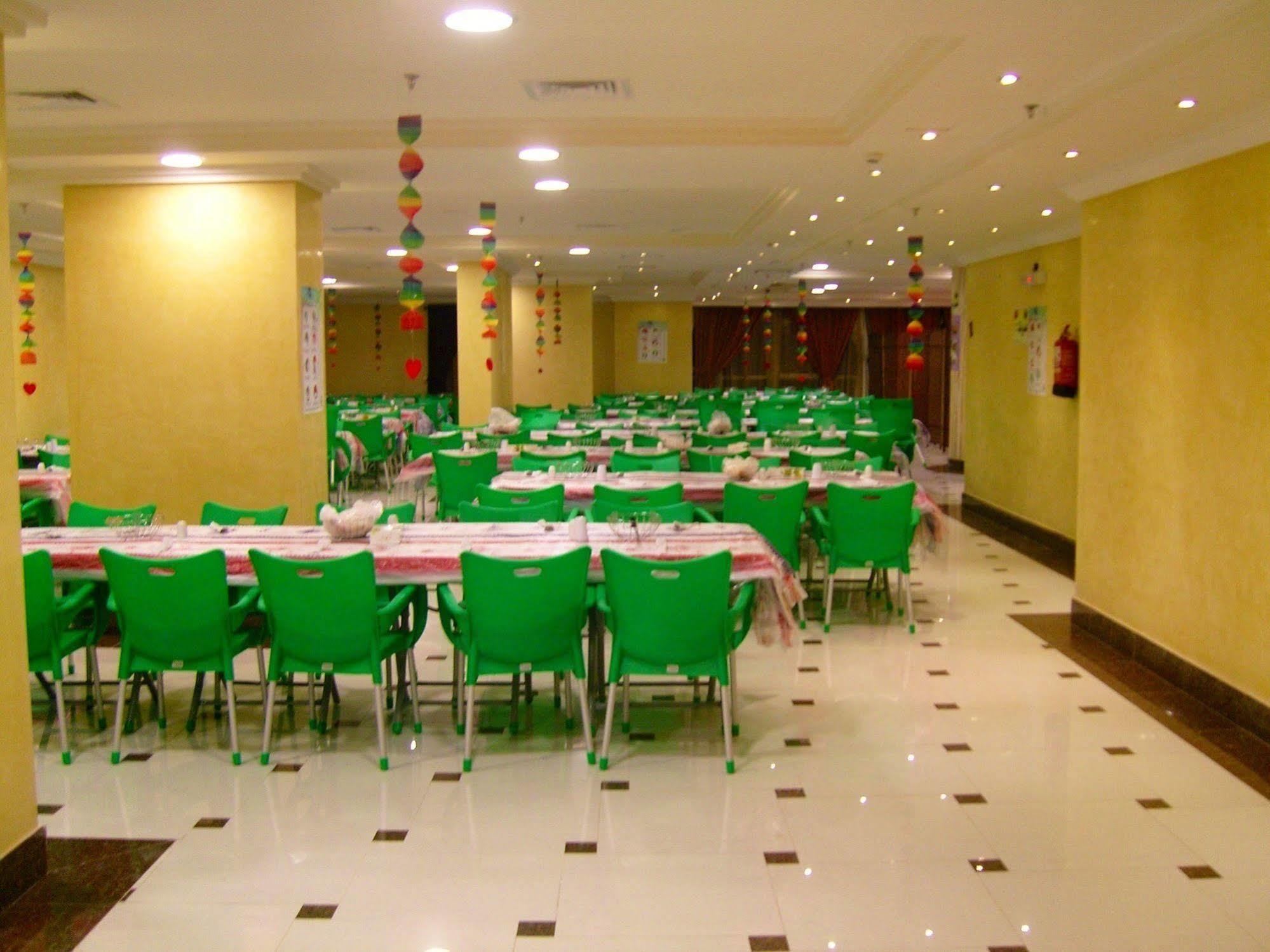 Qasr Al Azizia Hotel La La Mecca Esterno foto