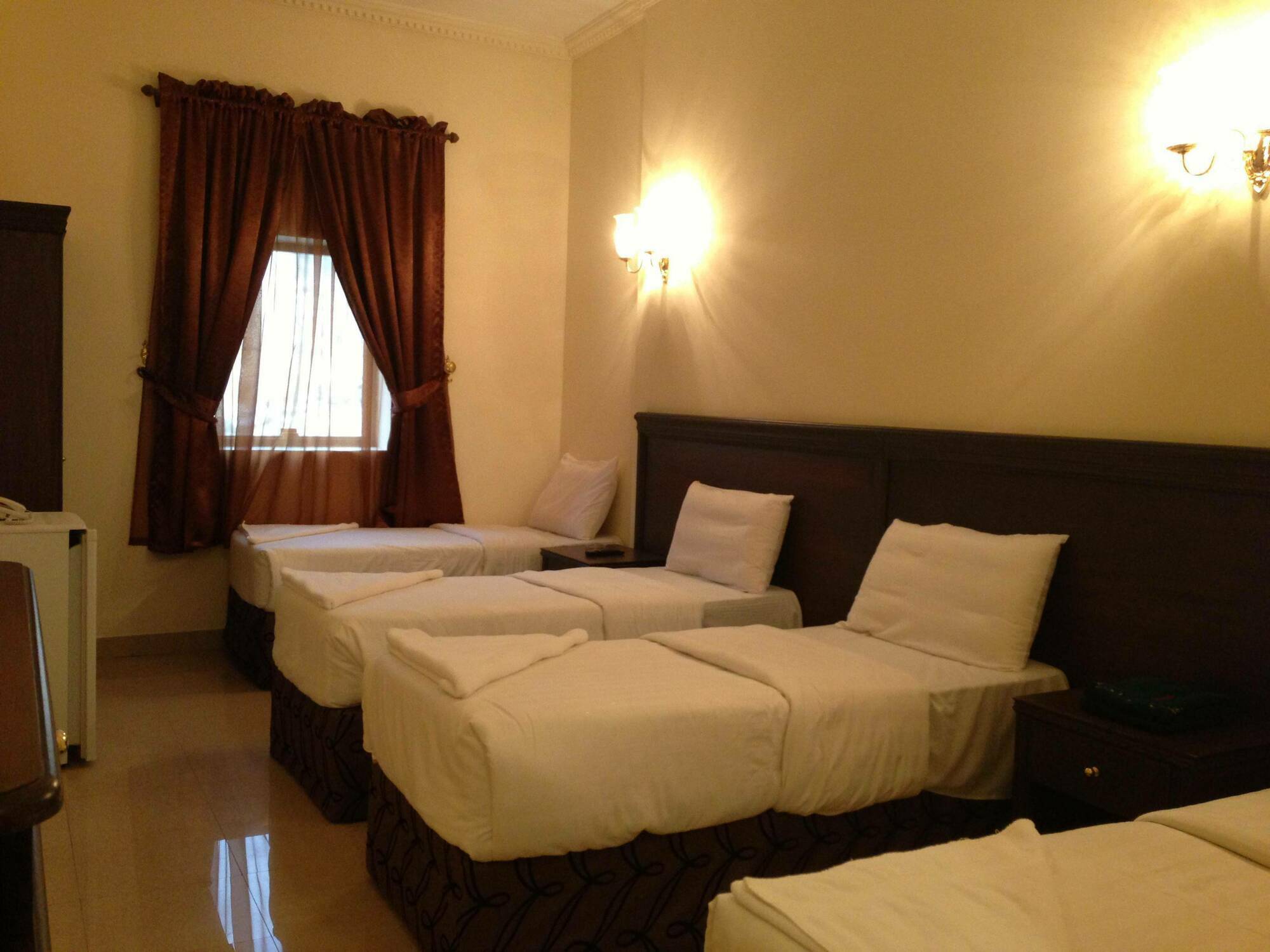Qasr Al Azizia Hotel La La Mecca Esterno foto